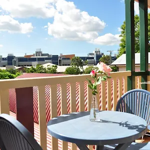 https://isla-house-pa.queenslandhotels.net
